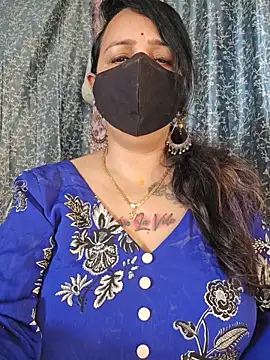cute-tanvi online show from May 9, 2026, 1:09 am