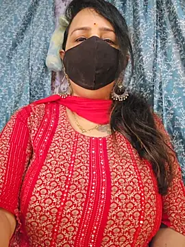 cute-tanvi online show from April 30, 2026, 12:39 am