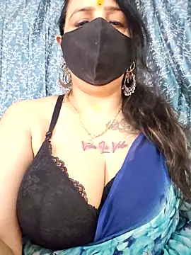 cute-tanvi online show from April 24, 2026, 12:45 am