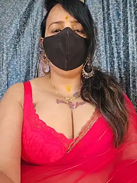 cute-tanvi online show from May 8, 2026, 12:58 am