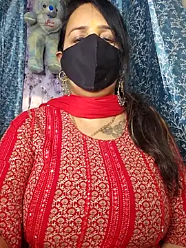 cute-tanvi online show from April 27, 2026, 12:03 pm