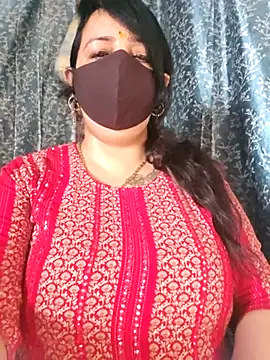 cute-tanvi online show from August 3, 2026, 1:03 am