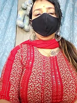 cute-tanvi online show from February 25, 2026, 12:44 am