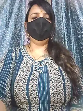 cute-tanvi online show from July 3, 2026, 12:28 am