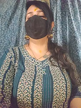 cute-tanvi online show from June 27, 2026, 1:11 am