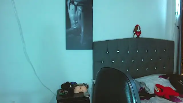 Kenisha Sweet online show from February 22, 2026, 7:15 pm