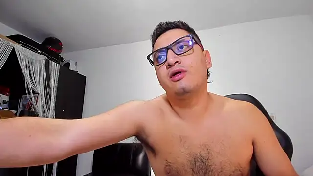 Snapshot of ares_sexxx chatting on July 31, 2026, 3:42 pm ares sexxx online show from July 31, 2026, 3:42 pm