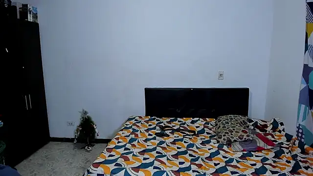 ares sexxx online show from January 6, 2026, 7:01 am