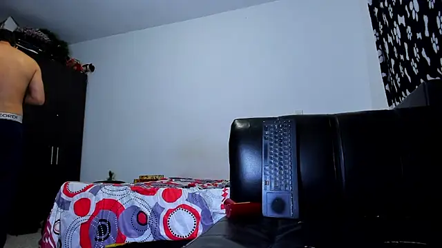 ares sexxx online show from December 4, 2025, 1:15 am