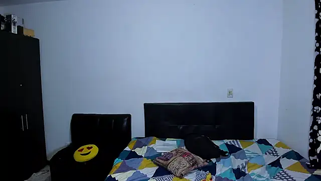 ares sexxx online show from February 4, 2026, 12:11 pm