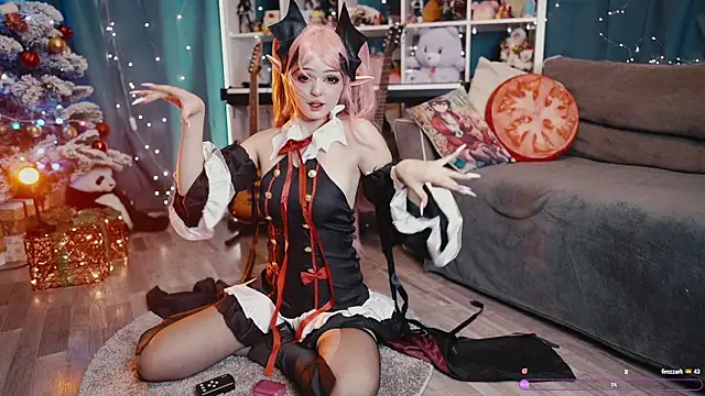 Snapshot of MadnessAlison chatting on December 14, 2025, 2:44 pm MadnessAlison online show from December 14, 2025, 2:44 pm