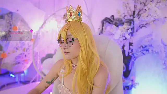 Snapshot of DalahiaRush chatting on October 8, 2025, 7:03 pm DalahiaRush online show from October 8, 2025, 7:03 pm