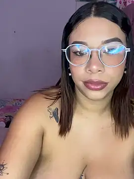 Snapshot of DanniaMonroee chatting on August 8, 2026, 6:48 pm DanniaMonroee online show from August 8, 2026, 6:48 pm