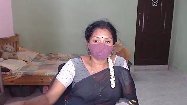 Snapshot of Novapol chatting on March 6, 2026, 5:41 pm Novapol online show from March 6, 2026, 5:41 pm