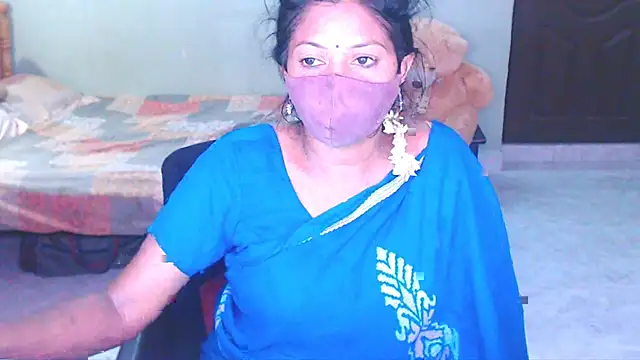 Snapshot of Novapol chatting on June 11, 2026, 5:43 pm Novapol online show from June 11, 2026, 5:43 pm