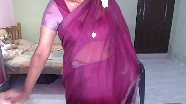 Snapshot of Novapol chatting on June 14, 2026, 6:20 pm Novapol online show from June 14, 2026, 6:20 pm