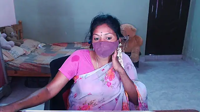 Snapshot of Novapol chatting on June 12, 2026, 5:54 pm Novapol online show from June 12, 2026, 5:54 pm