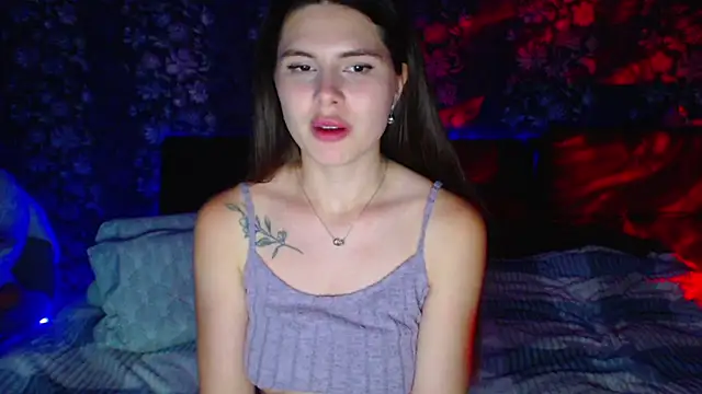 Snapshot of ViollinaLove chatting on June 22, 2026, 7:44 pm ViollinaLove online show from June 22, 2026, 7:44 pm