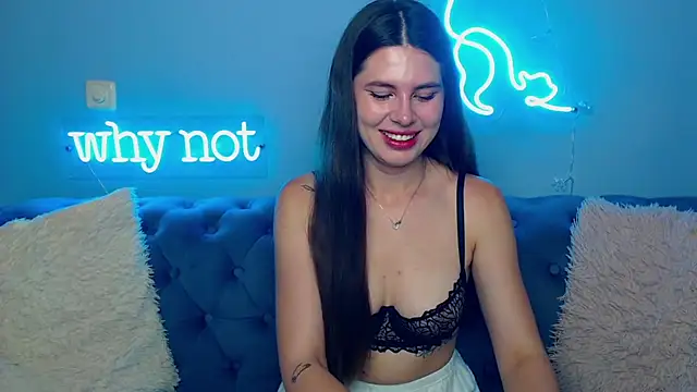 Snapshot of ViollinaLove chatting on June 20, 2026, 4:39 am ViollinaLove online show from June 20, 2026, 4:39 am