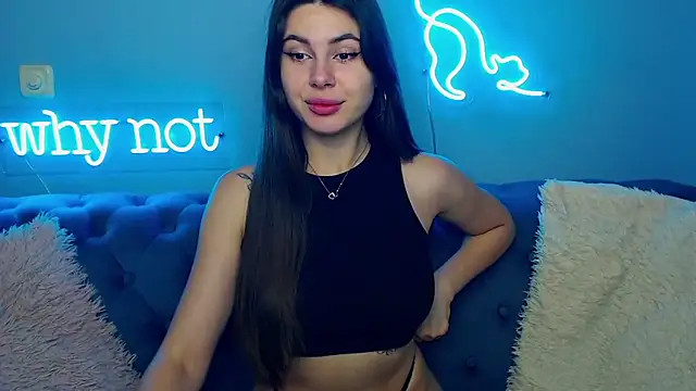 Snapshot of ViollinaLove chatting on November 9, 2025, 5:44 am ViollinaLove online show from November 9, 2025, 5:44 am