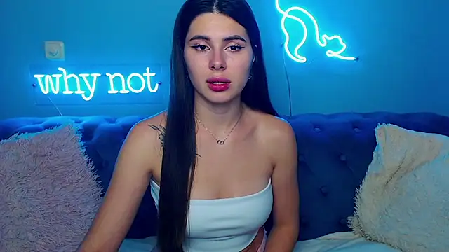 Snapshot of ViollinaLove chatting on October 12, 2025, 12:39 pm ViollinaLove online show from October 12, 2025, 12:39 pm