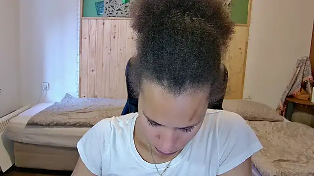 Snapshot of AaliyahHarris chatting on May 29, 2026, 4:35 pm AaliyahHarris online show from May 29, 2026, 4:35 pm