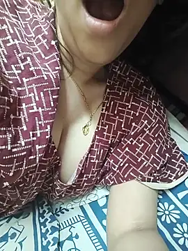Snapshot of Lavanya_Shah chatting on July 13, 2026, 3:33 pm Lavanya Shah online show from July 13, 2026, 3:33 pm