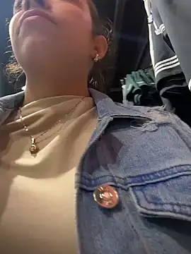 Hall 16 online show from November 18, 2025, 9:29 pm