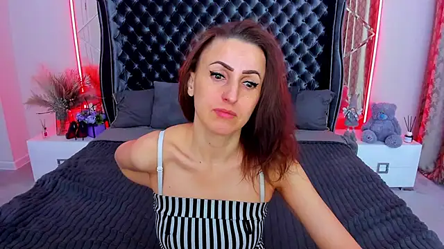 Rebecca Diamond online show from April 29, 2026, 5:55 am
