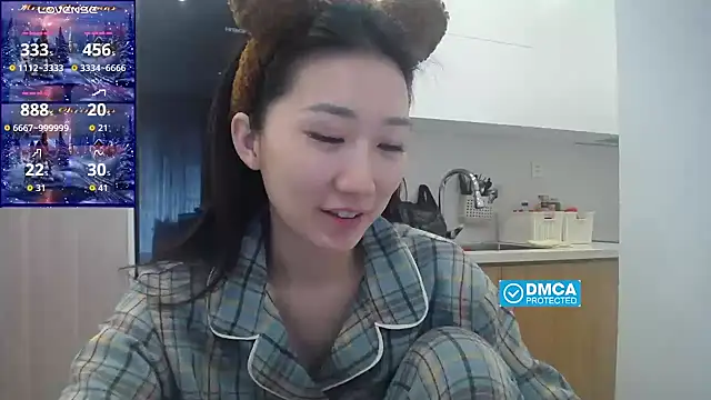 Snapshot of Asiagirll chatting on March 16, 2026, 1:35 am Asiagirll online show from March 16, 2026, 1:35 am