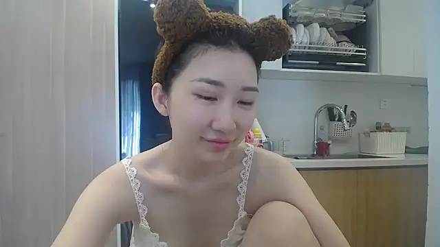 Asiagirll online show from June 8, 2026, 1:50 am