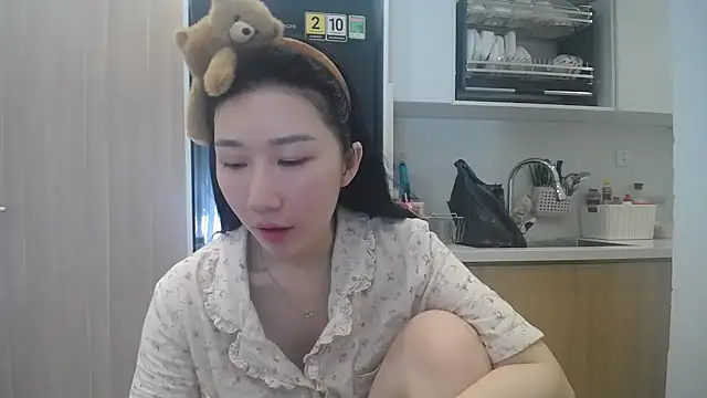 Snapshot of Asiagirll chatting on July 14, 2026, 2:05 am Asiagirll online show from July 14, 2026, 2:05 am