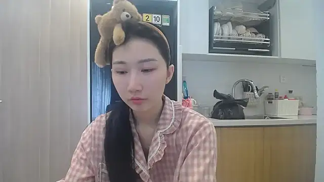 Snapshot of Asiagirll chatting on July 15, 2026, 1:01 am Asiagirll online show from July 15, 2026, 1:01 am