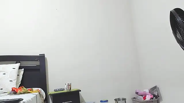 mara2020 69 online show from January 8, 2026, 12:44 pm