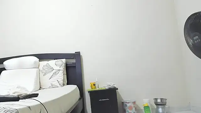 Snapshot of mara2020_69 chatting on November 4, 2025, 3:05 pm mara2020 69 online show from November 4, 2025, 3:05 pm