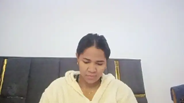 Snapshot of aleixane chatting on June 22, 2026, 5:37 am aleixane online show from June 22, 2026, 5:37 am