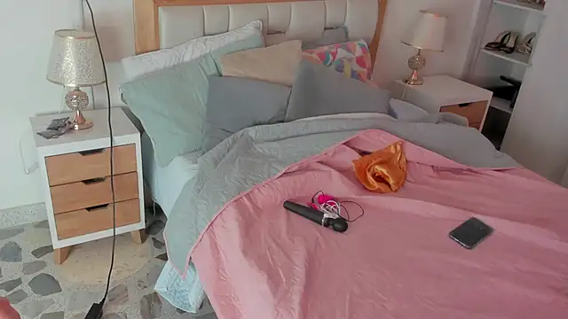 Snapshot of elena_mature chatting on October 25, 2025, 7:14 pm elena mature online show from October 25, 2025, 7:14 pm