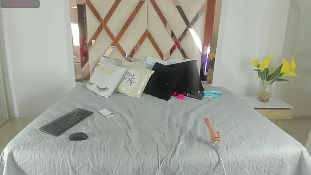 Snapshot of elena_mature chatting on March 4, 2026, 7:43 pm elena mature online show from March 4, 2026, 7:43 pm