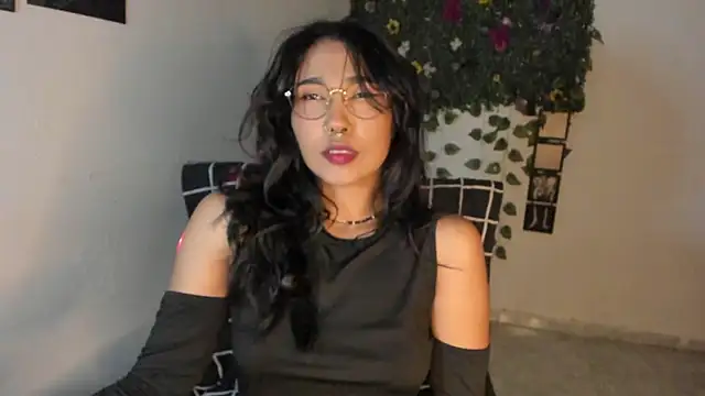 Snapshot of Mary_Rosse1 chatting on October 20, 2025, 6:52 pm Mary Rosse1 online show from October 20, 2025, 6:52 pm