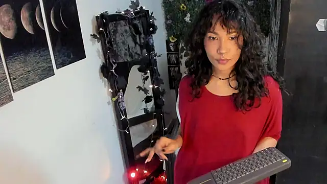 Snapshot of Mary_Rosse1 chatting on November 13, 2025, 7:18 pm Mary Rosse1 online show from November 13, 2025, 7:18 pm