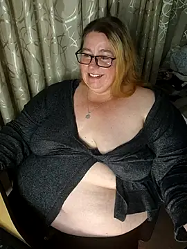 Snapshot of Iceprincess2bad4u chatting on November 29, 2025, 5:35 pm Iceprincess2bad4u online show from November 29, 2025, 5:35 pm