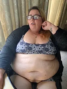 Snapshot of Iceprincess2bad4u chatting on November 23, 2025, 7:07 am Iceprincess2bad4u online show from November 23, 2025, 7:07 am