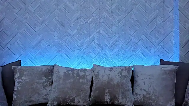 Snapshot of EvaBarsa_ chatting on October 11, 2025, 2:23 am EvaBarsa online show from October 11, 2025, 2:23 am