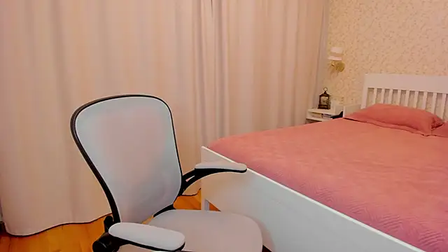 Snapshot of FieryHeart chatting on November 25, 2025, 2:50 pm FieryHeart online show from November 25, 2025, 2:50 pm