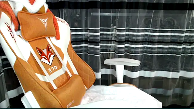 Snapshot of cold_lollipop chatting on May 24, 2026, 8:20 pm cold lollipop online show from May 24, 2026, 8:20 pm