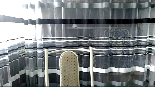 Snapshot of cold_lollipop chatting on October 12, 2025, 7:32 am cold lollipop online show from October 12, 2025, 7:32 am