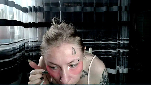 Snapshot of cold_lollipop chatting on October 11, 2025, 6:36 am cold lollipop online show from October 11, 2025, 6:36 am