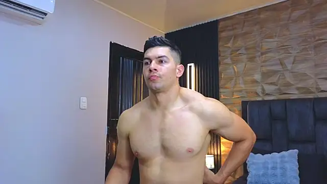 Snapshot of FelipeAndMarcello3 chatting on July 28, 2026, 9:58 pm FelipeAndMarcello3 online show from July 28, 2026, 9:58 pm