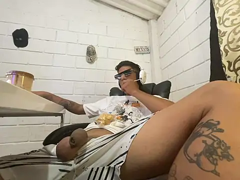 Max TheHorseDick online show from July 22, 2026, 8:55 pm