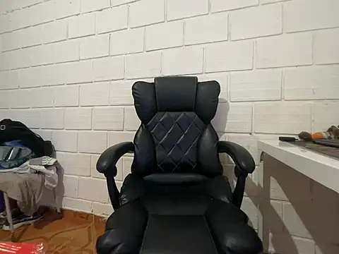 Max TheHorseDick online show from February 22, 2026, 4:52 pm